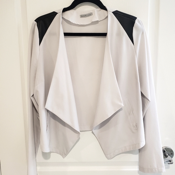 White blazer with black shoulder stripes - Picture 1 of 2